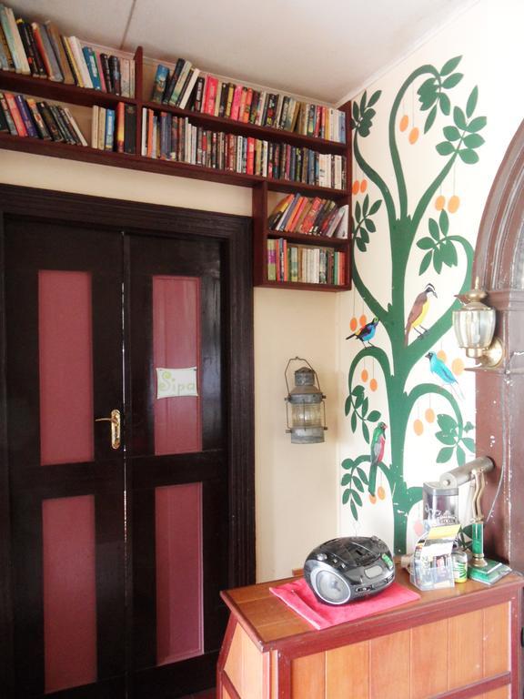 Guesthouse Un Pied-A-Terre Paramaribo Exterior photo
